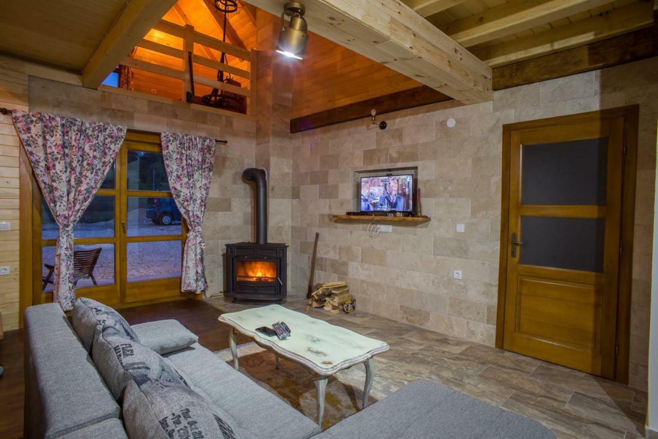 Chalet F&V Radosavovic Žabljak エクステリア 写真